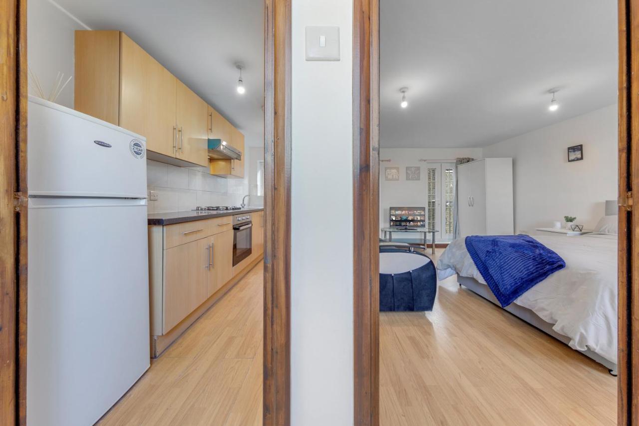 Апартаменты Cozy 1 Bed/Sleep 3/ Лондон Экстерьер фото
